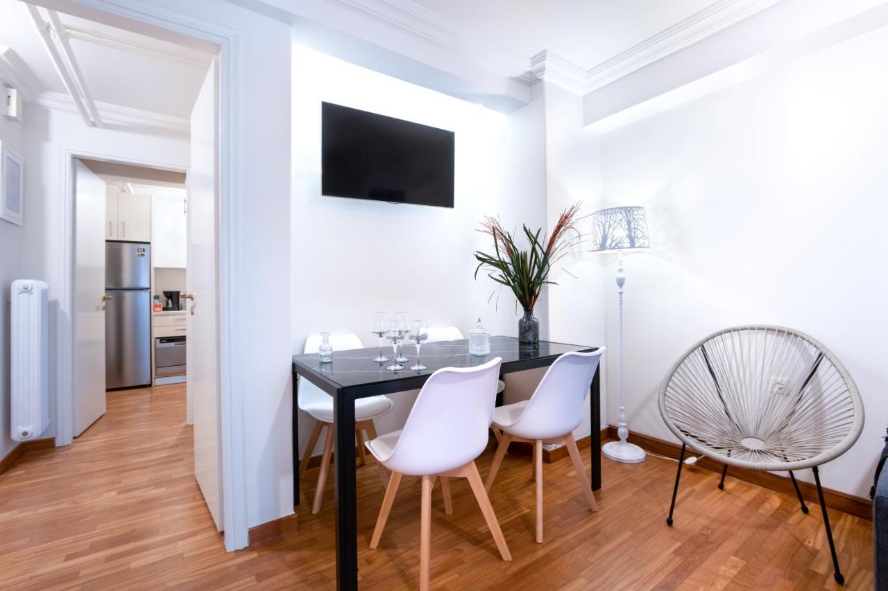 Glamorous Apt In Kolonaki Athena Bagian luar foto